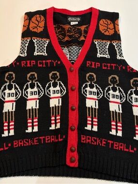 Vintage Unbranded Women’s Black & Red Basketball Knit Vest